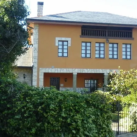 Golondrinas Apartman Casiellas